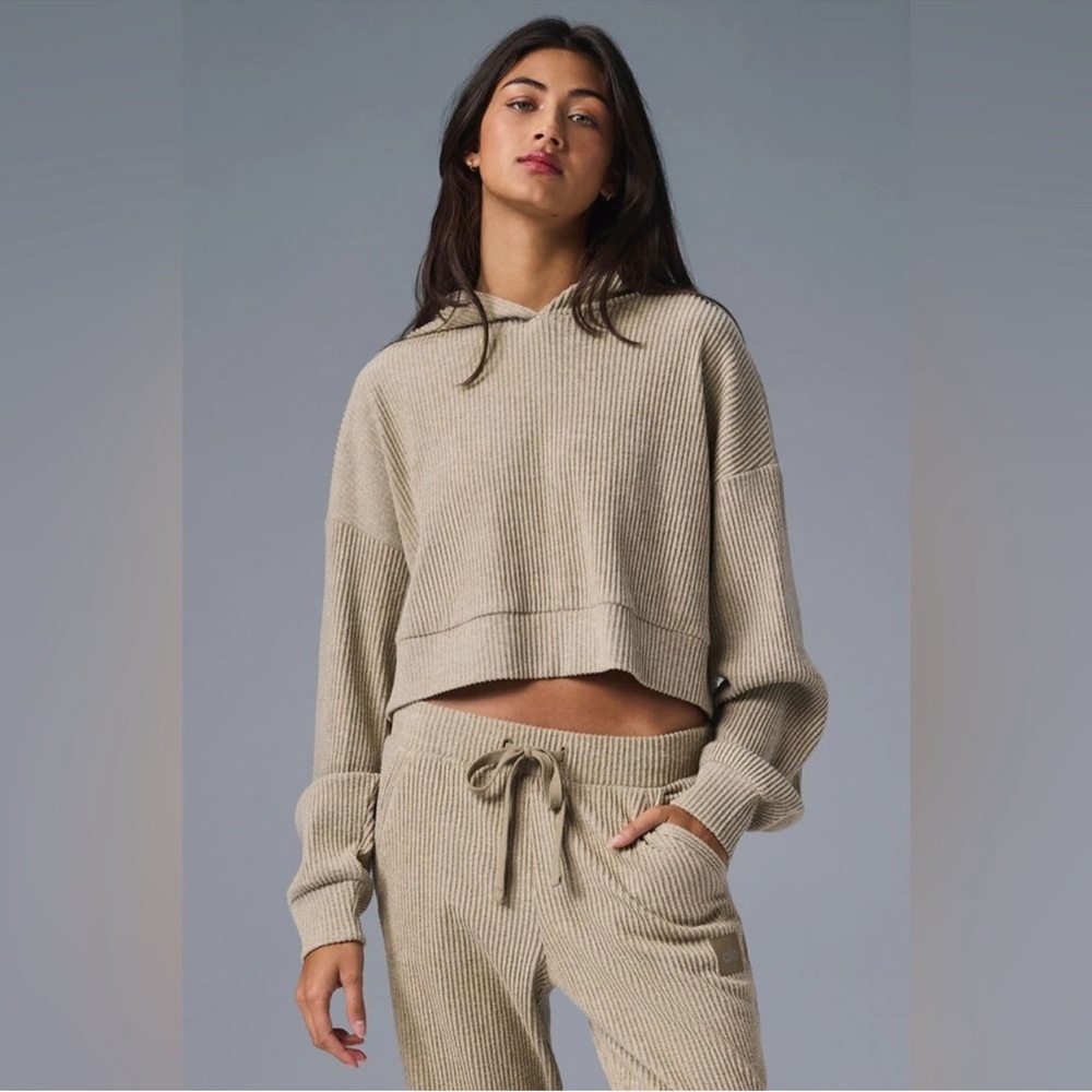 ALO MUSE HOODIE AND PANTS SET SIZE L